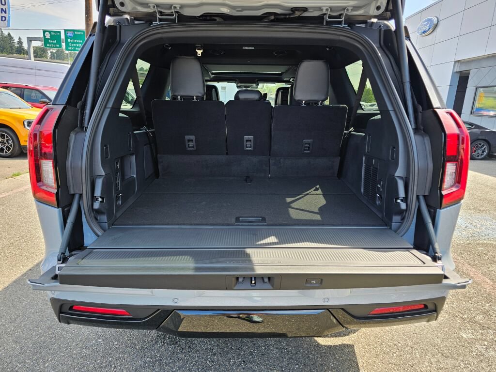 New 2027 Ford Expedition Max Platinum w/ Stealth Performance Package AWD/4WD image 11