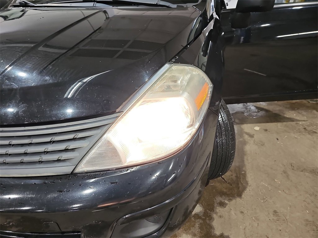 Used 2009 Nissan Versa 1.8 S w/ ABS Pkg image 31