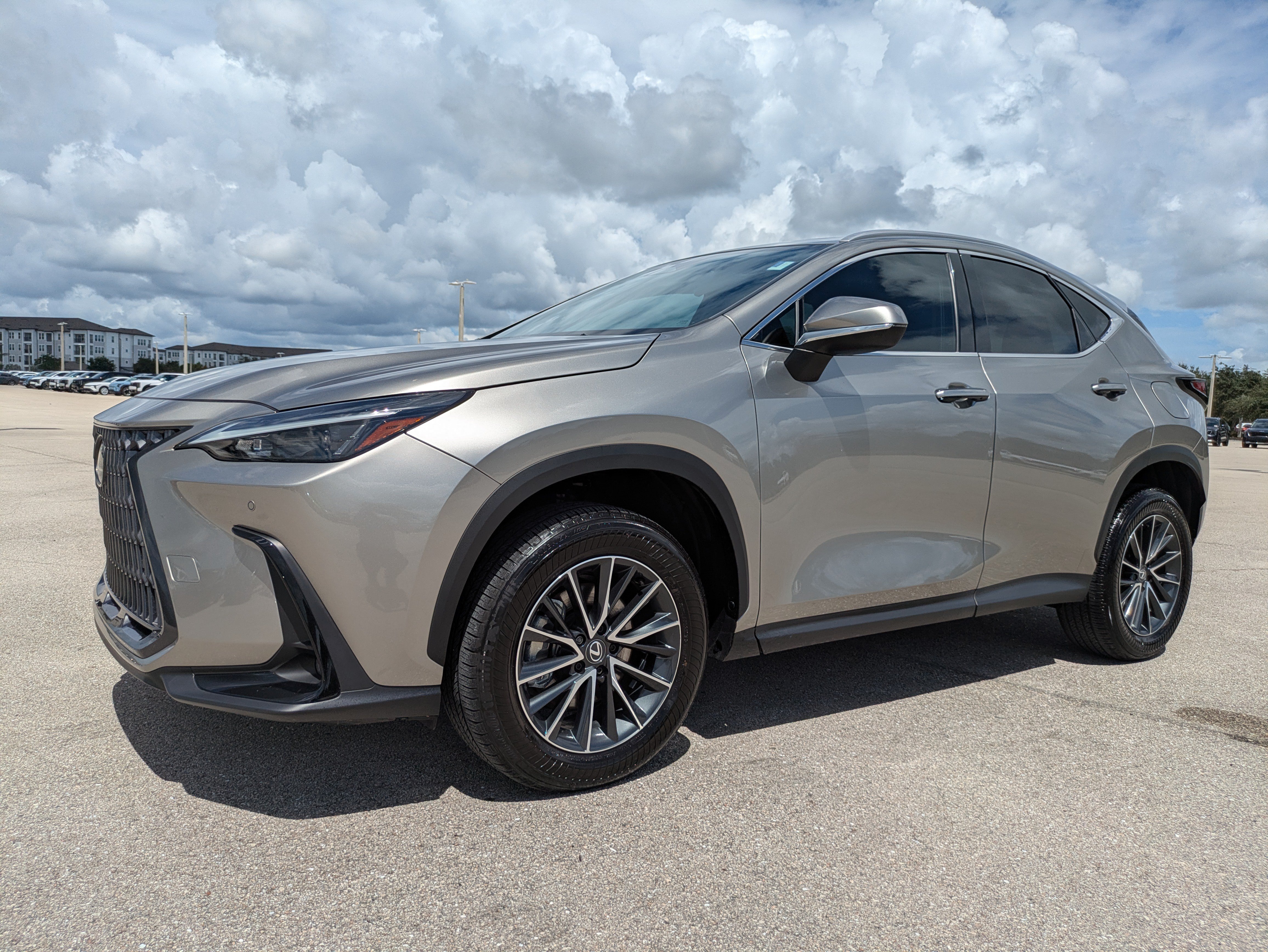 Used 2025 Lexus NX 350 AWD w/ Accessory Package (Z2) image 8