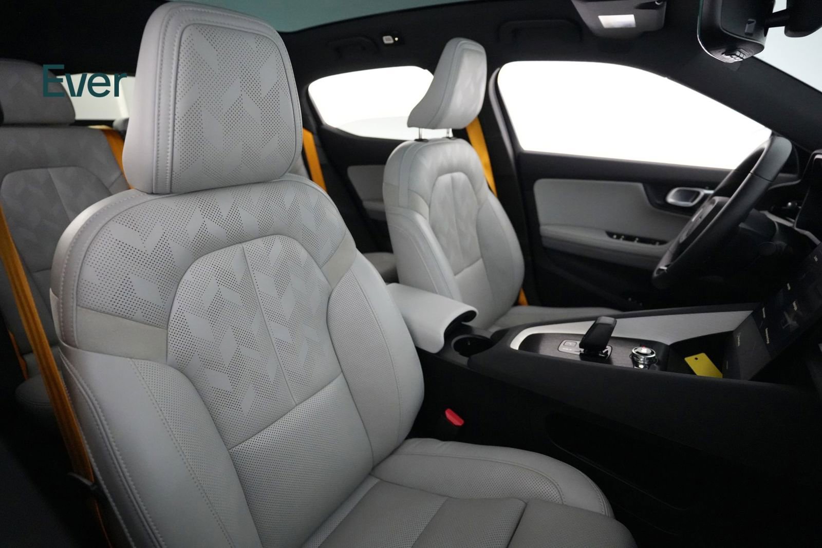 Used 2023 Polestar Polestar 2 w/ Pilot Pack image 23