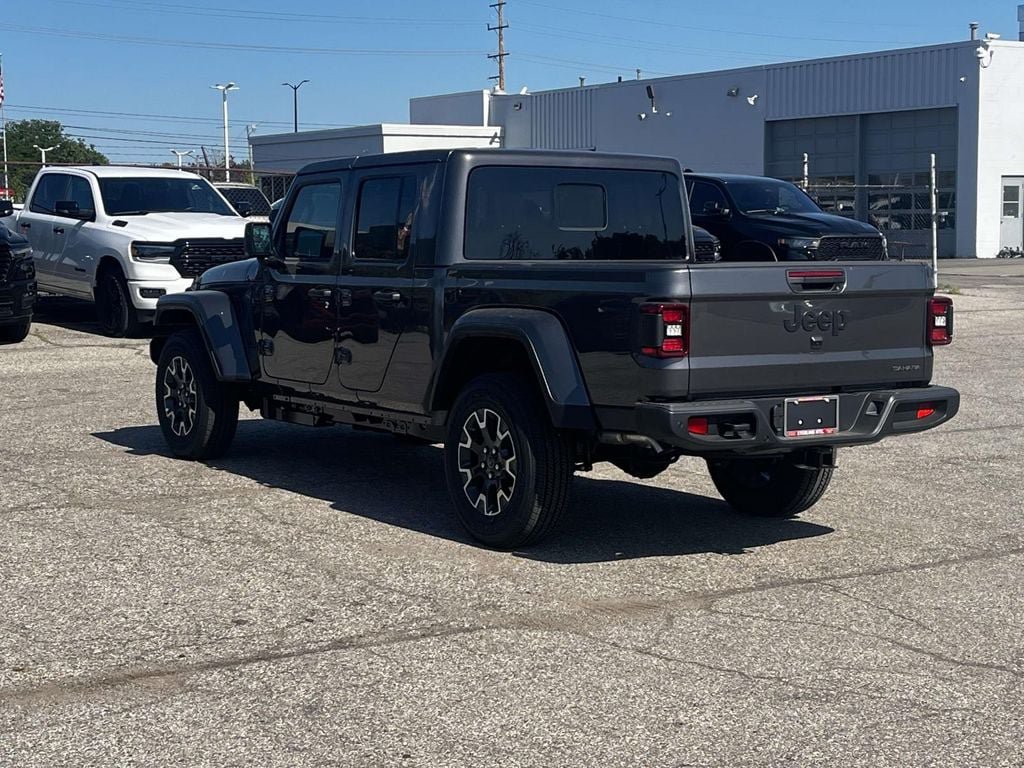 New 2026 Jeep Gladiator Sport AWD/4WD image 5