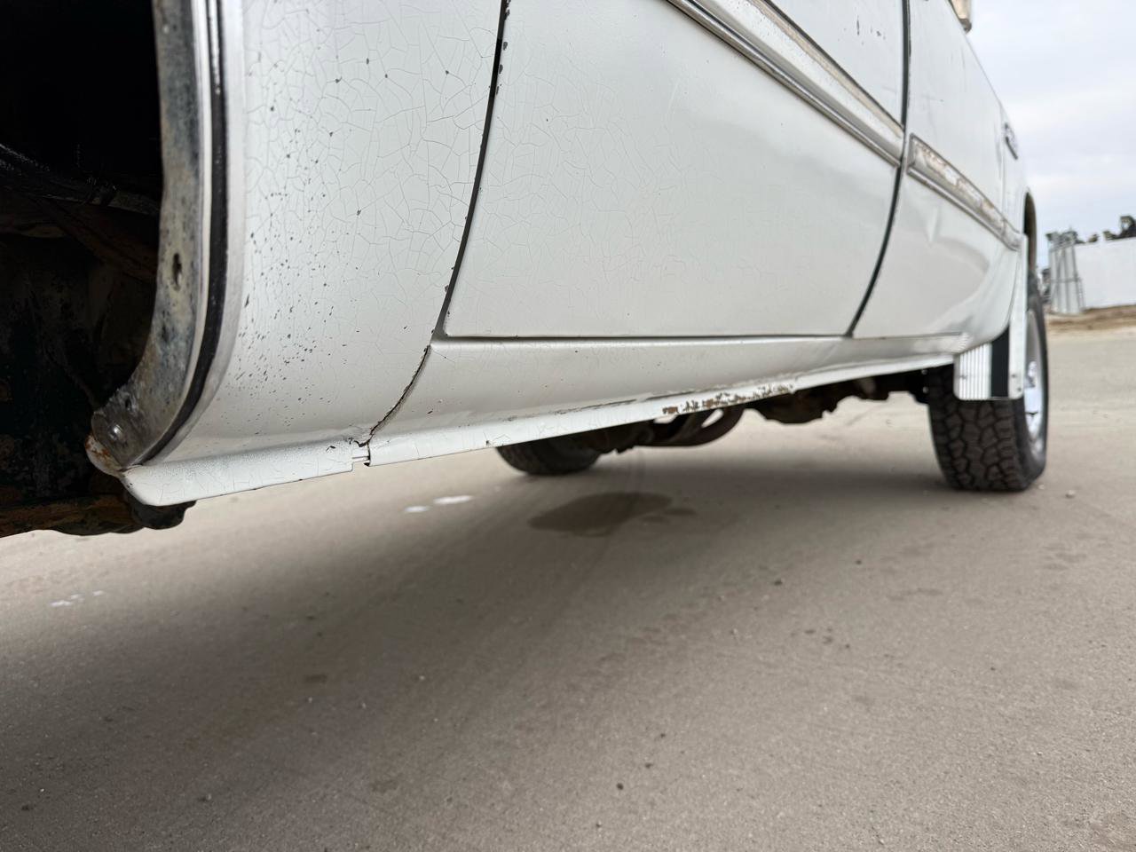 Used 1987 GMC Suburban 4WD image 10