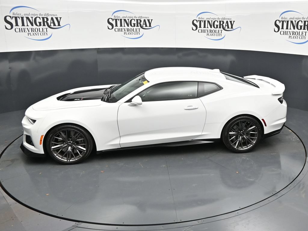 Used 2023 Chevrolet Camaro ZL1 RWD image 21
