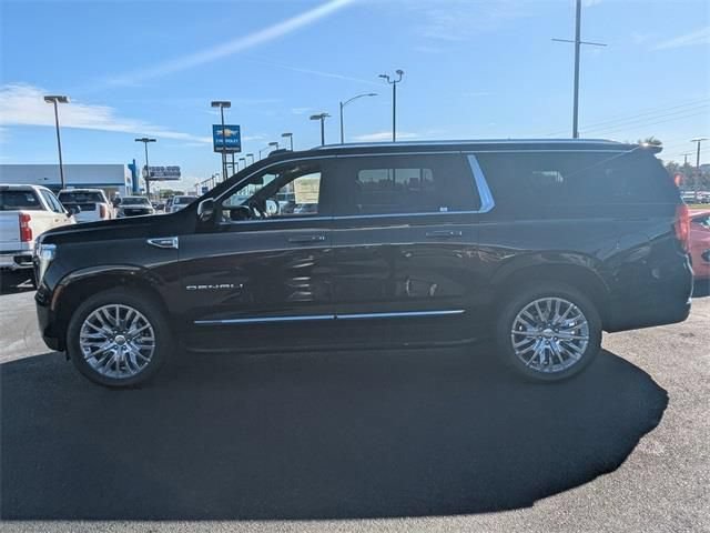 New 2026 GMC Yukon XL Denali AWD/4WD image 7