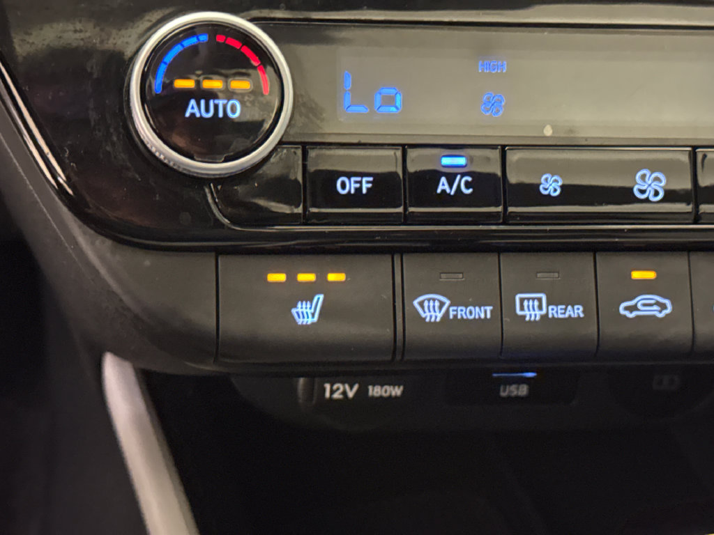 Used 2026 Hyundai Elantra Limited FWD image 28