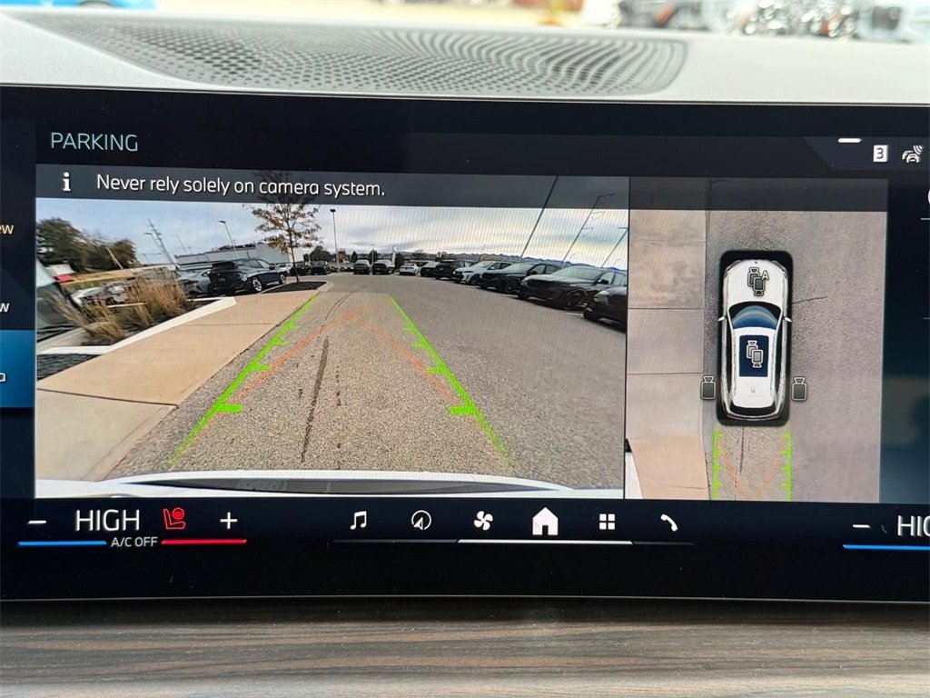 New 2026 BMW X5 xDrive50e w/ Climate Comfort Package image 14