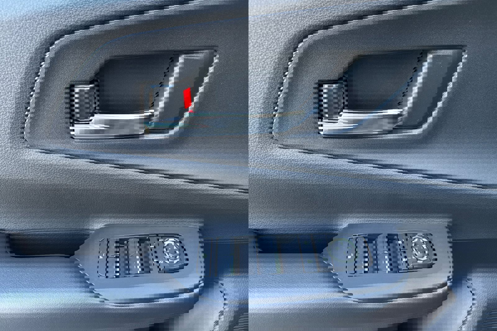 New 2026 Toyota Prius Plug-In Hybrid image 11