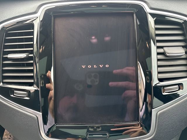 Used 2023 Volvo XC90 B6 Plus w/ Protection Package Premier image 29