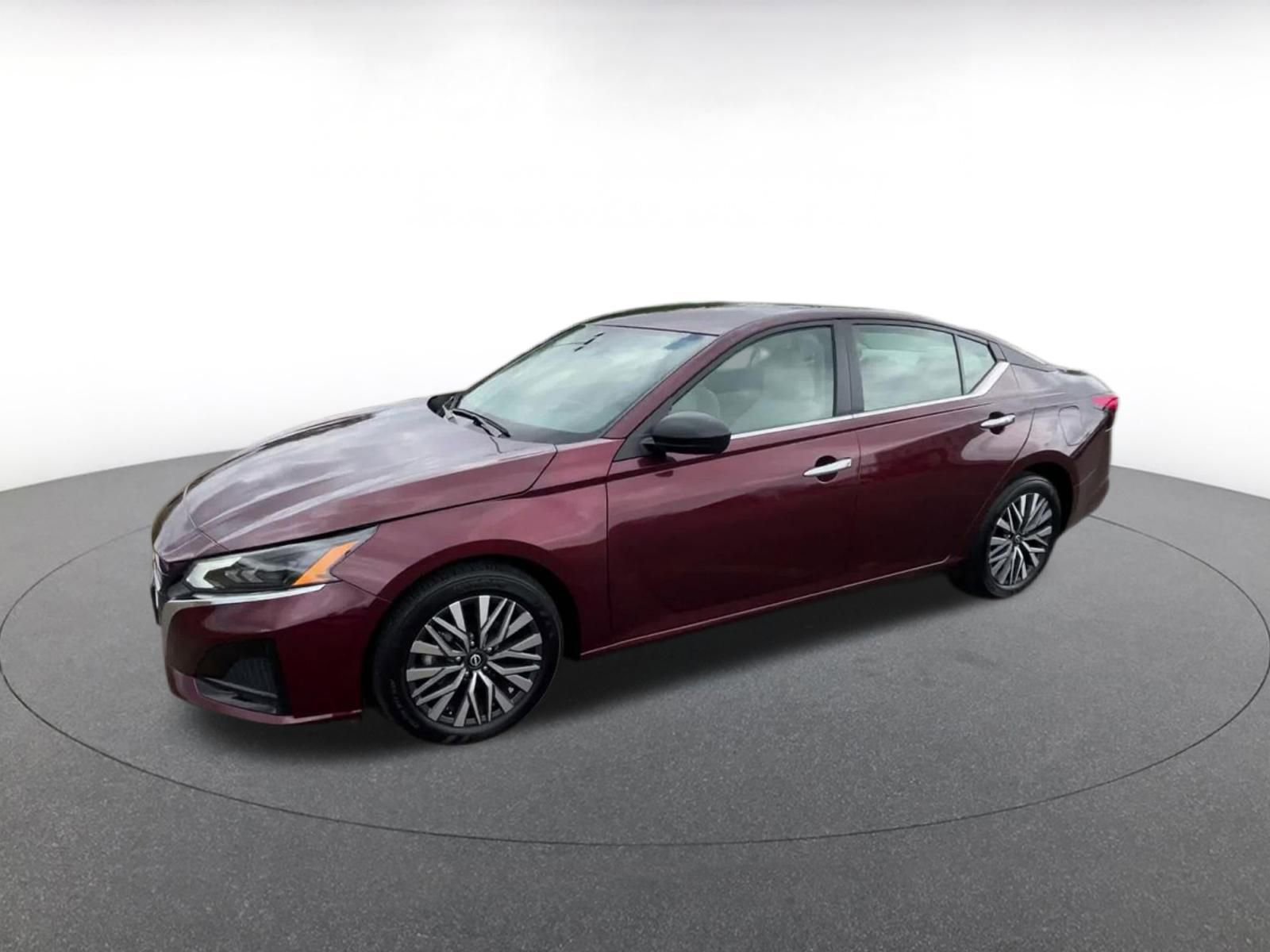 Used 2025 Nissan Altima 2.5 SV image 7