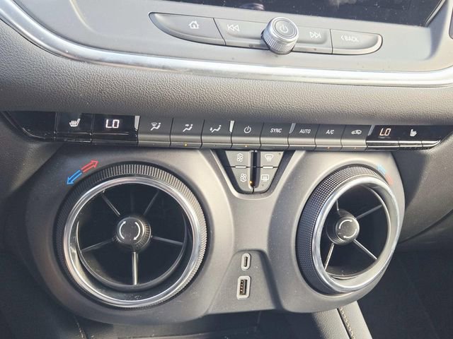 Used 2025 Chevrolet Blazer LT w/ Midnight/Sport Edition image 23