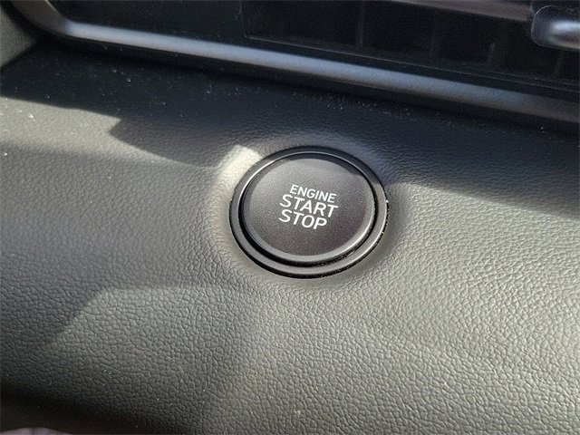 Used 2025 Hyundai Elantra Sport image 8