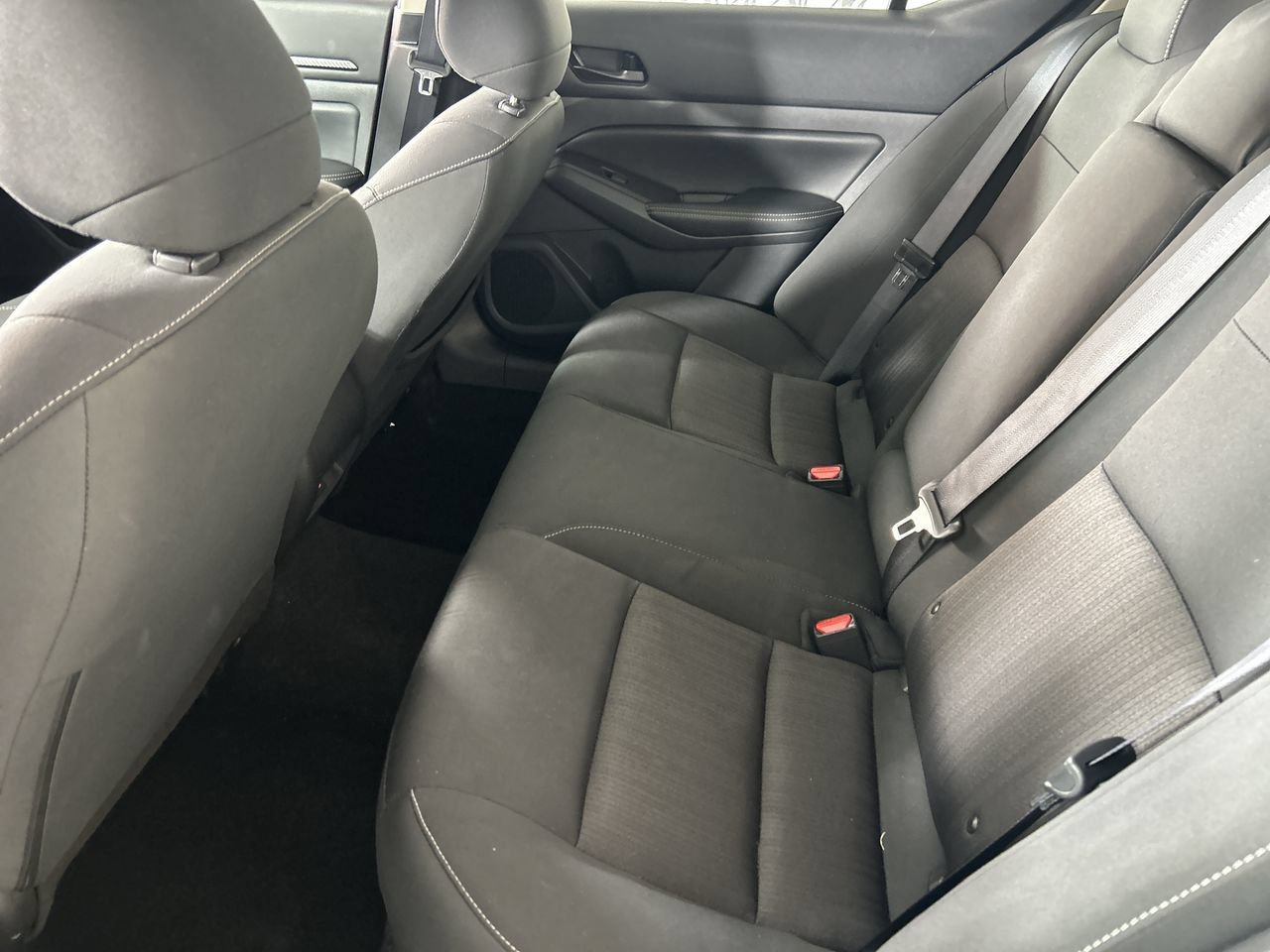 Used 2025 Nissan Altima 2.5 SV FWD image 23