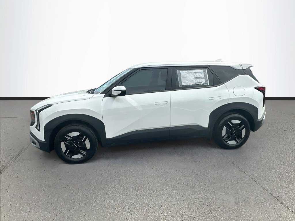 New 2027 Kia Seltos LX FWD image 4