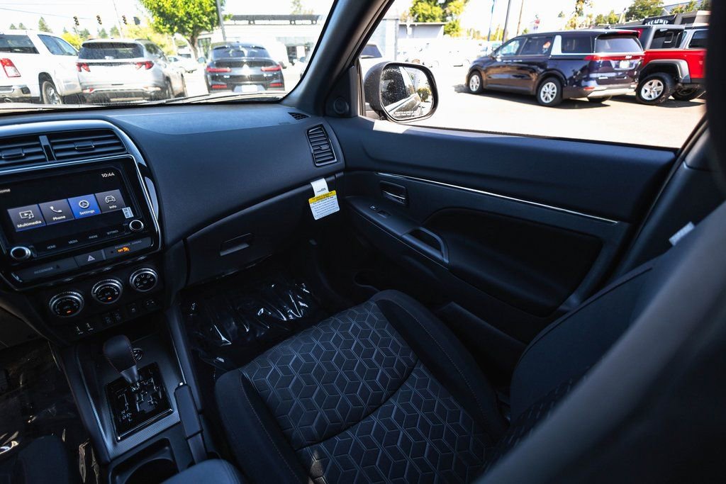 New 2025 Mitsubishi Outlander Sport AWD image 20