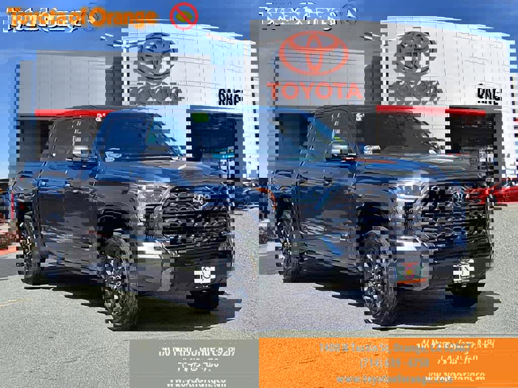 Used 2023 Toyota Tundra Platinum w/ Advanced Package image 1