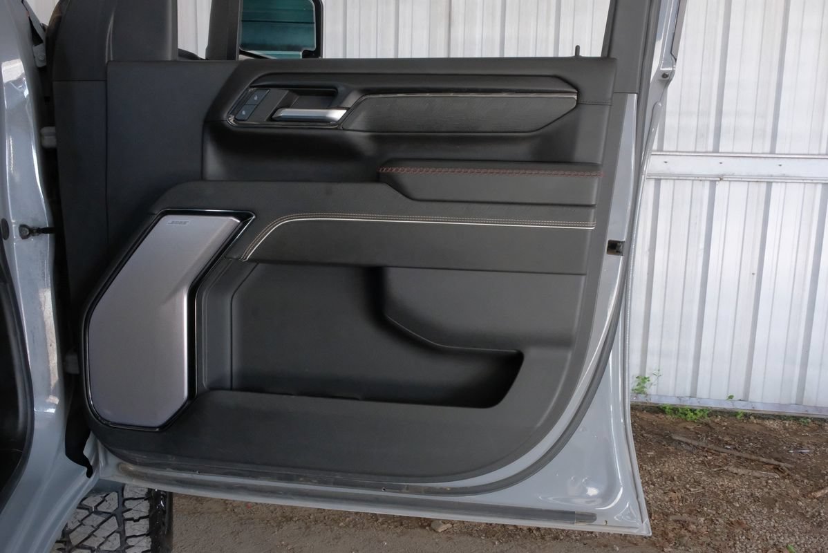 Used 2024 GMC Sierra 2500 AT4X AWD/4WD image 48