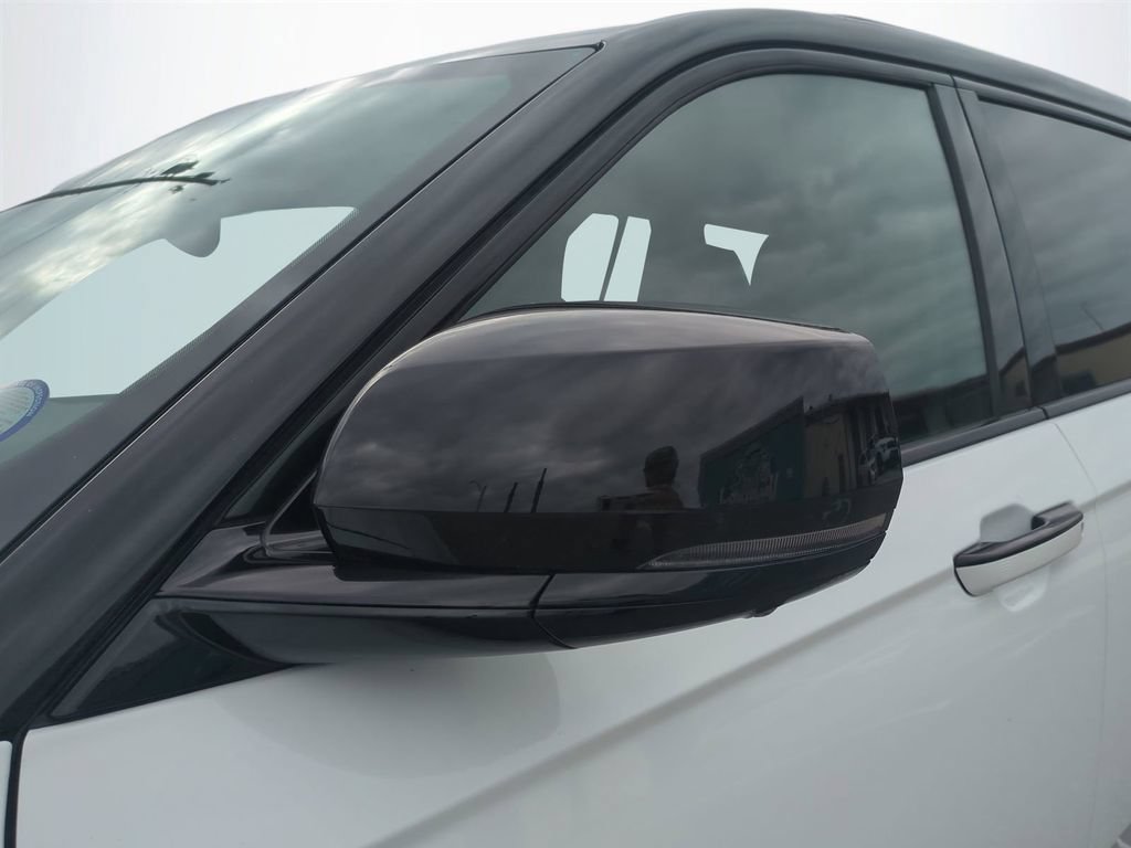 Used 2024 Jeep Grand Cherokee L Summit AWD/4WD image 12