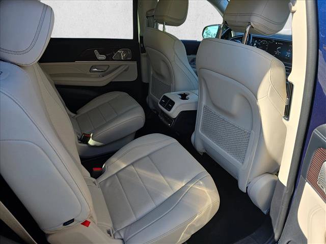 Used 2021 Mercedes-Benz GLS 450 4MATIC image 11