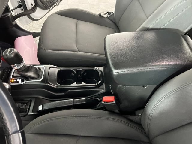 Used 2022 Jeep Wrangler Unlimited Sport AWD/4WD image 29