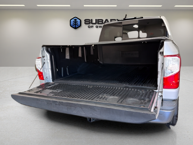 Used 2019 Nissan Titan SV AWD/4WD image 33
