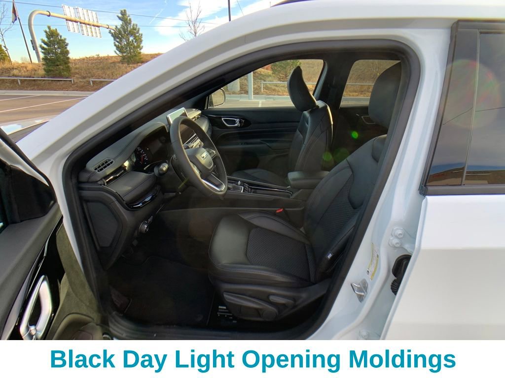 New 2026 Jeep Compass Latitude image 10