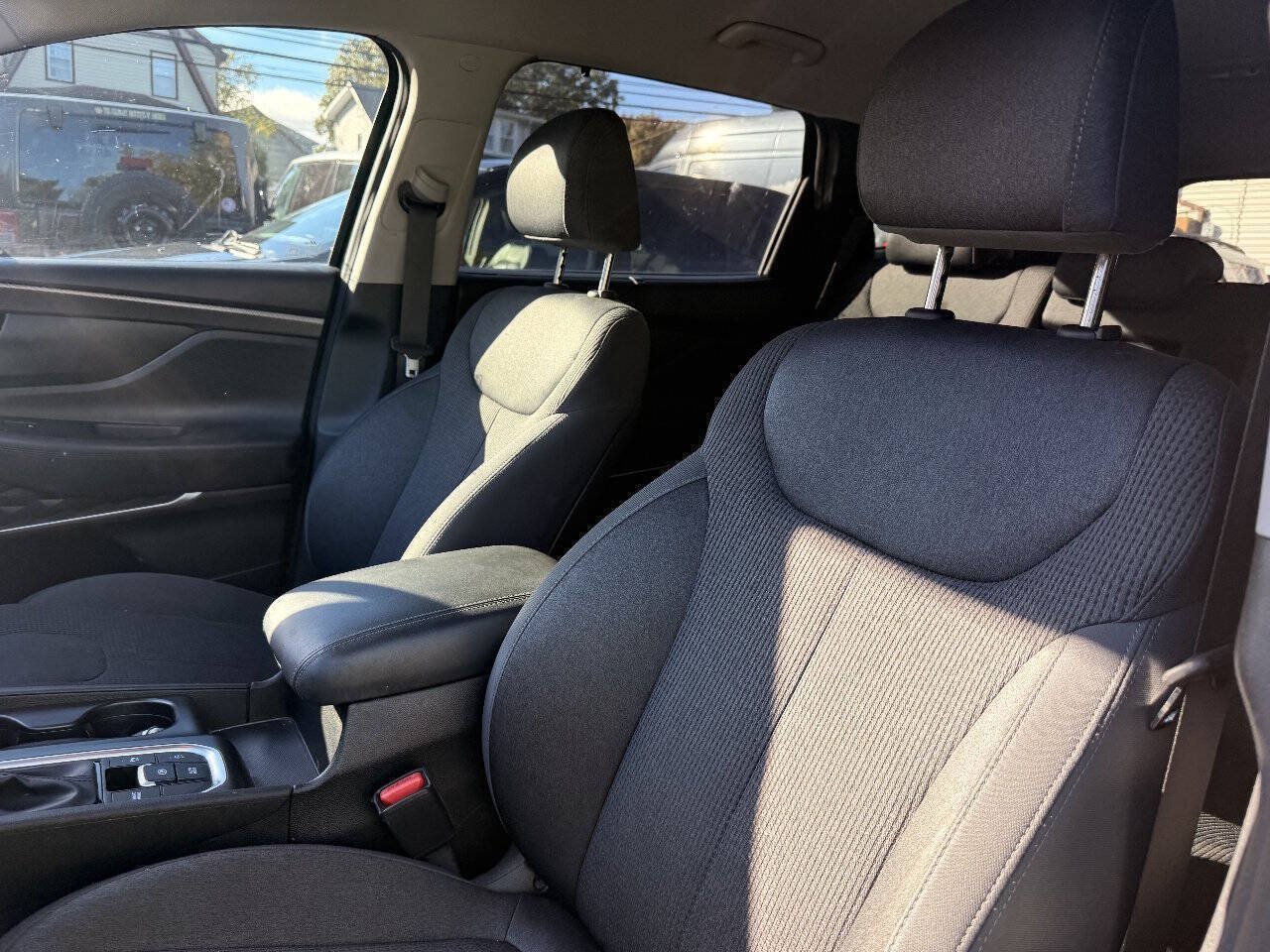 Used 2019 Hyundai Santa Fe SEL FWD image 12
