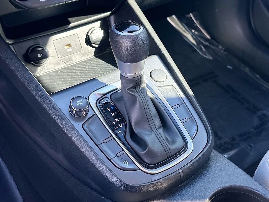 Used 2022 Hyundai Kona SEL image 17