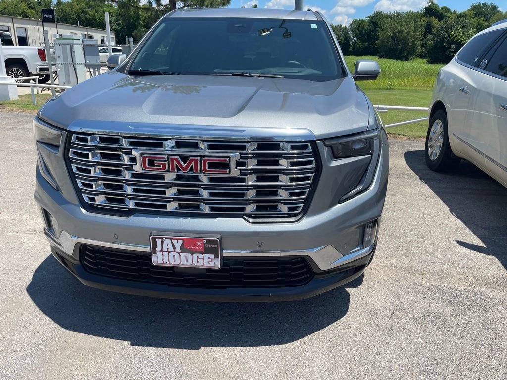 Used 2026 GMC Acadia Denali w/ Super Cruise Package AWD/4WD image 2