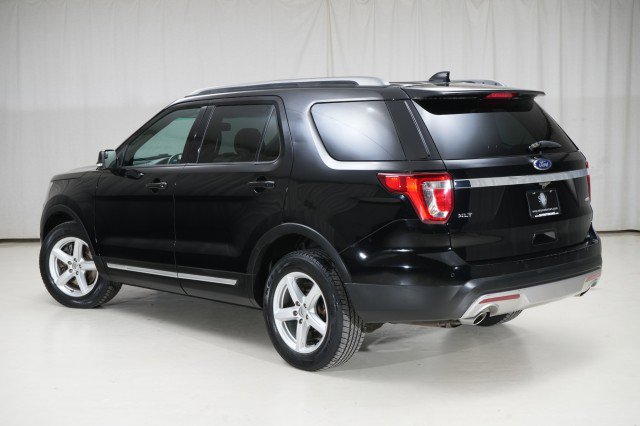 Used 2017 Ford Explorer XLT w/ Equipment Group 201A image 25