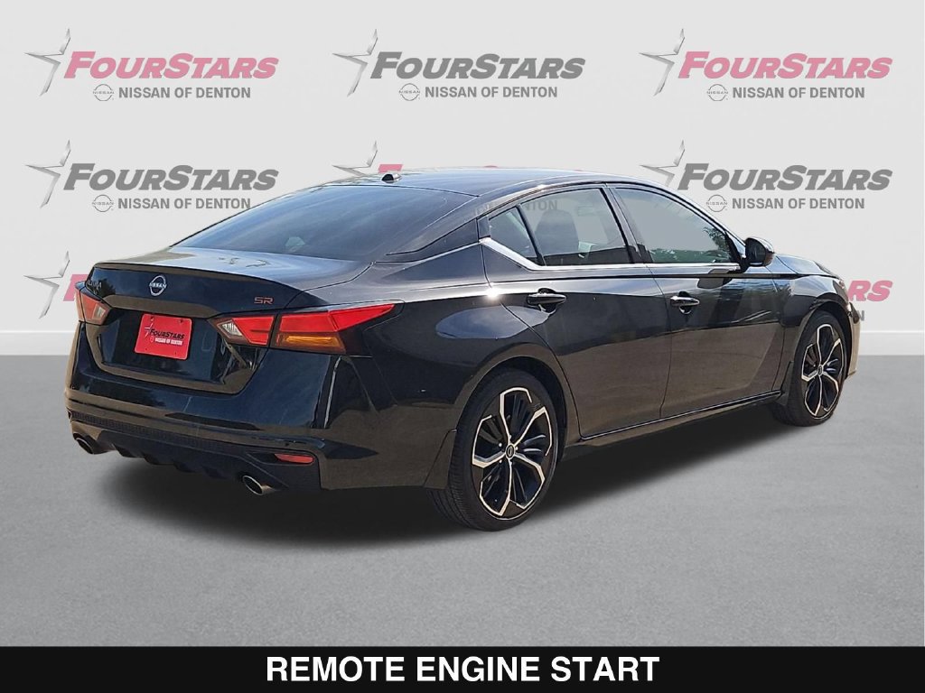 Used 2024 Nissan Altima 2.5 SR FWD image 4