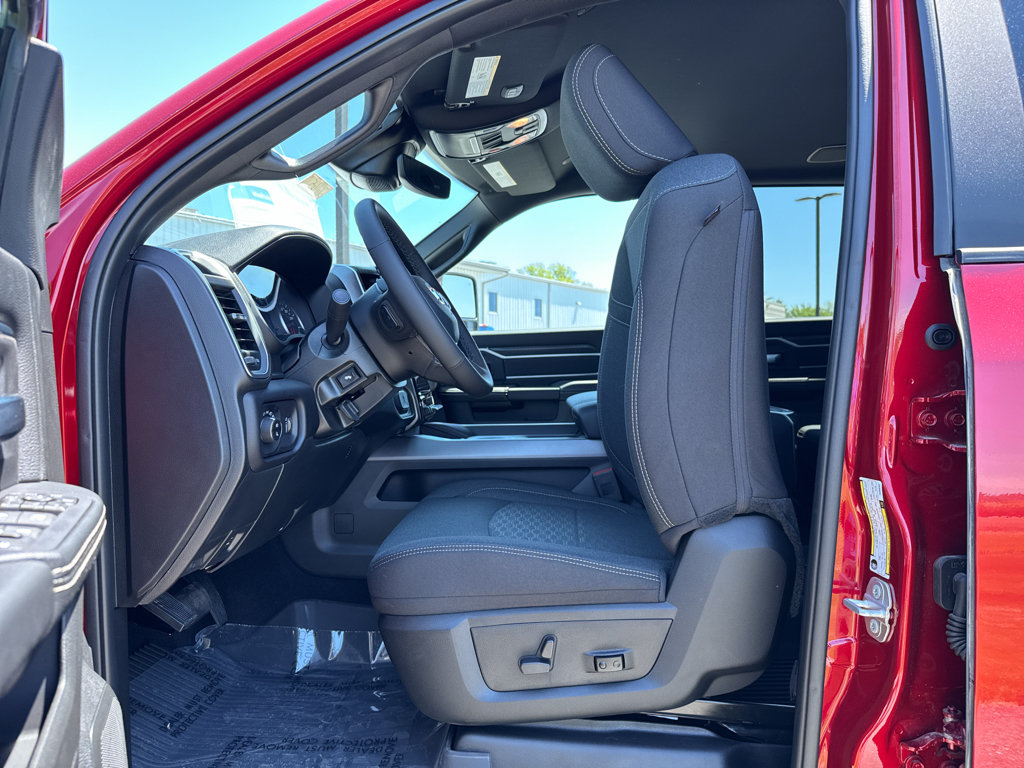 New 2026 RAM 2500 Big Horn AWD/4WD image 7