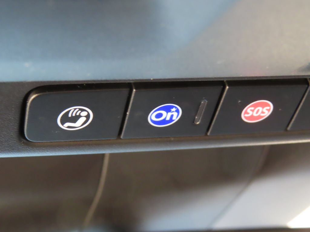 Certified 2025 GMC Yukon AT4 AWD/4WD image 12