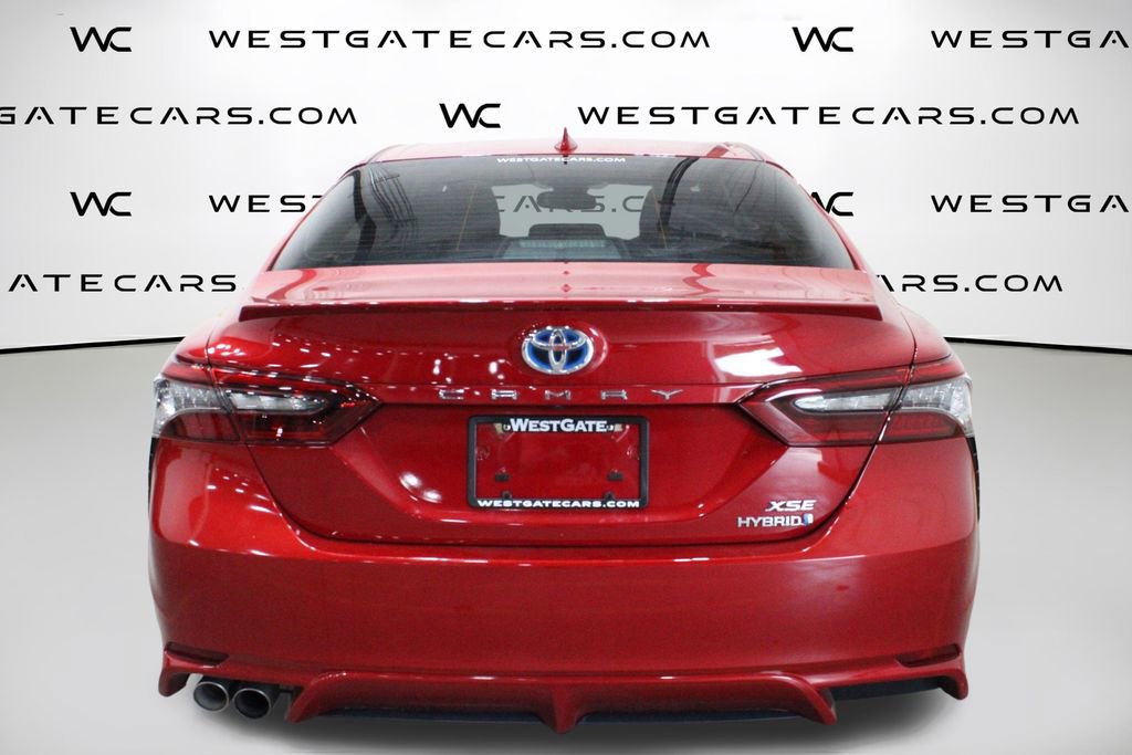 Used 2021 Toyota Camry XSE image 7