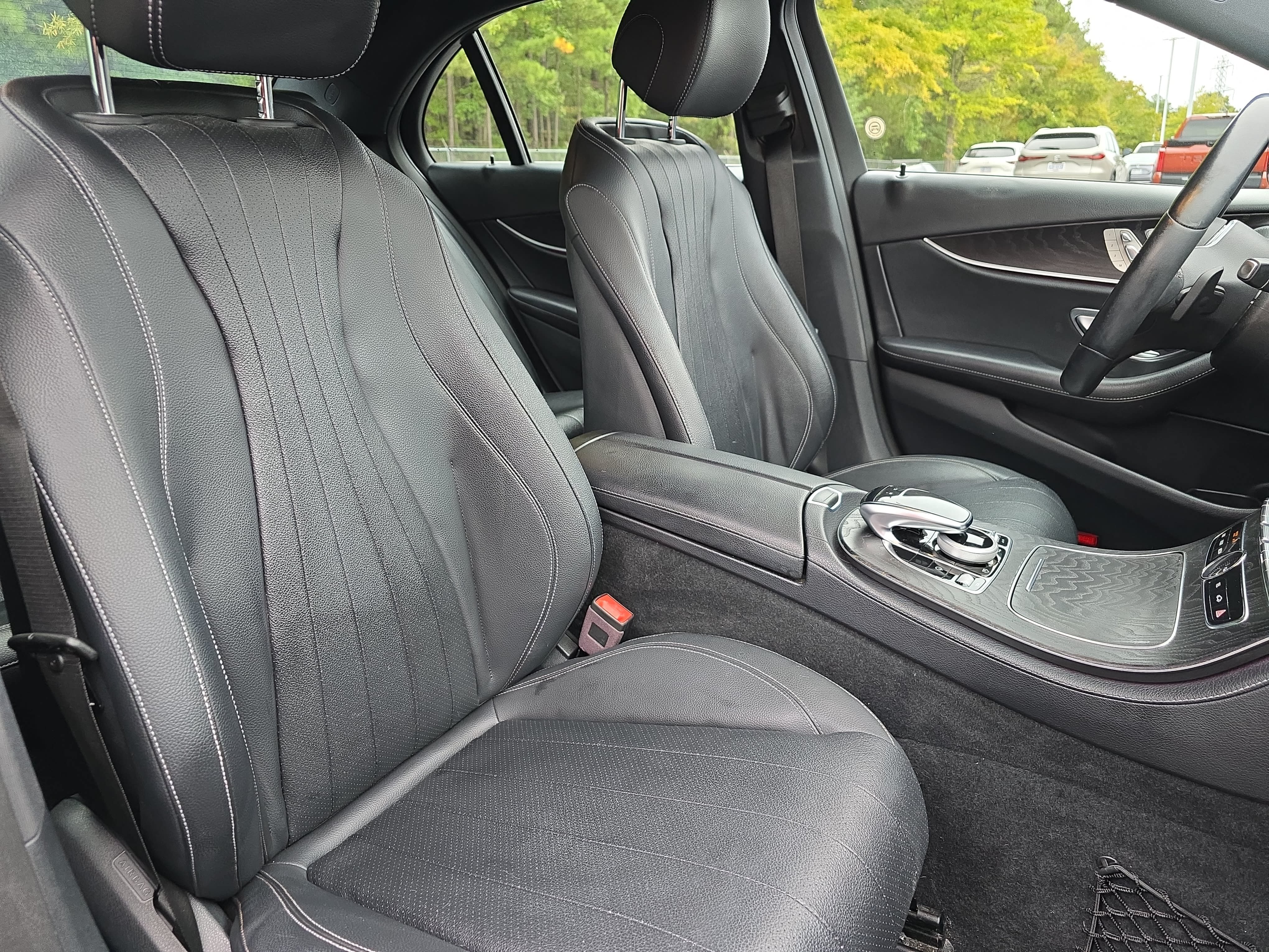 Used 2020 Mercedes-Benz E 350 Sedan image 10