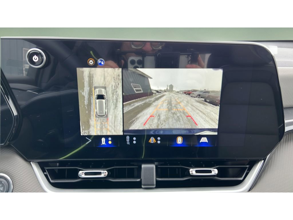 New 2026 Chevrolet Equinox LT w/ Convenience Package II image 19