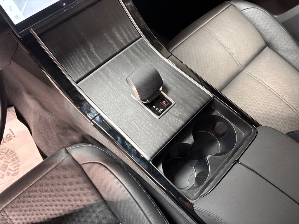 New 2026 Land Rover Range Rover Velar S image 14