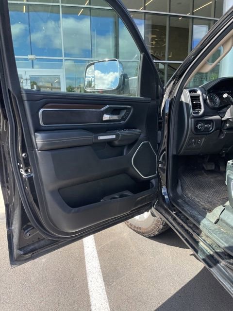Used 2021 RAM 1500 Laramie AWD/4WD image 15
