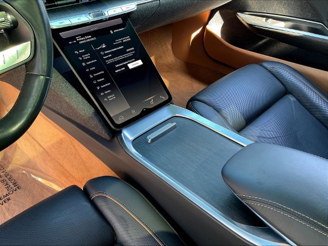 Used 2023 Lucid Air Touring AWD/4WD image 17
