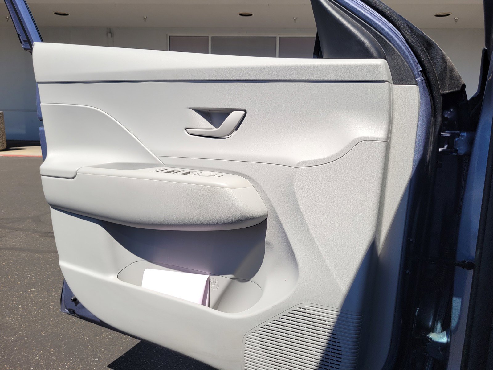 Used 2024 Hyundai Kona SEL FWD image 25