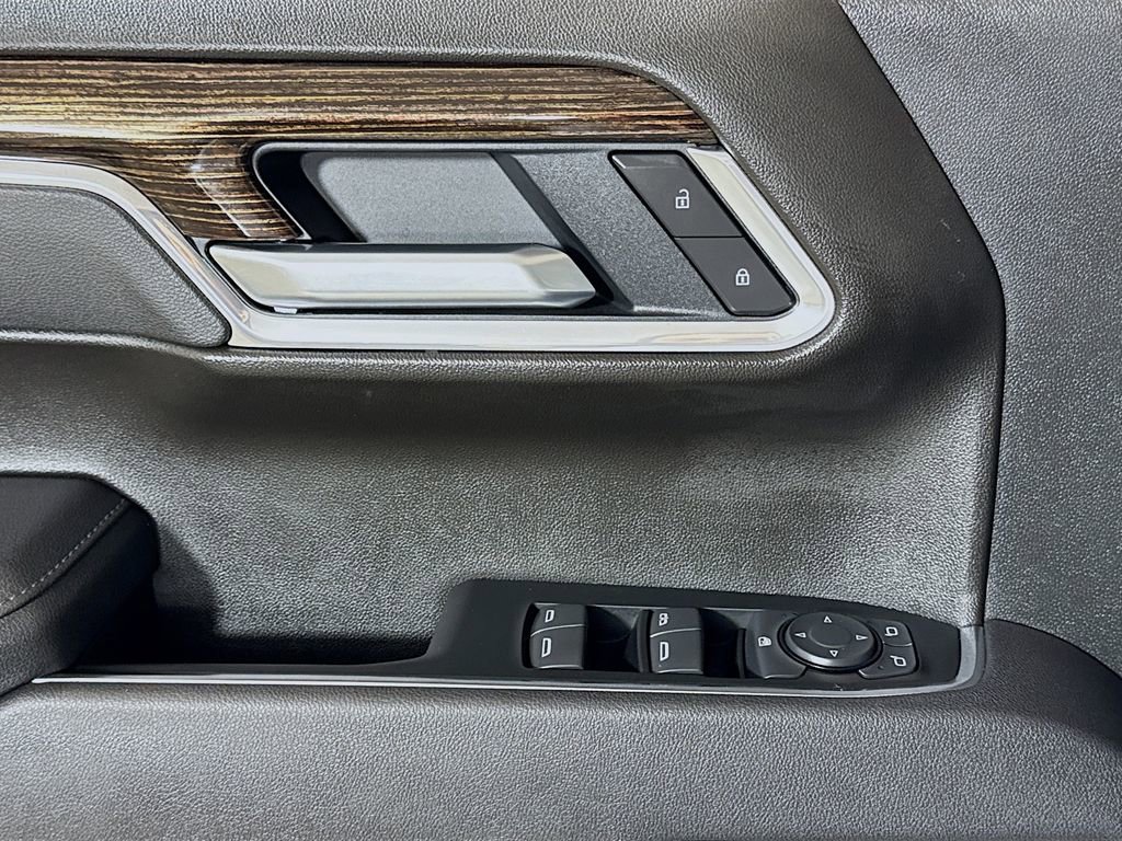 Certified 2026 GMC Sierra 1500 Elevation image 16