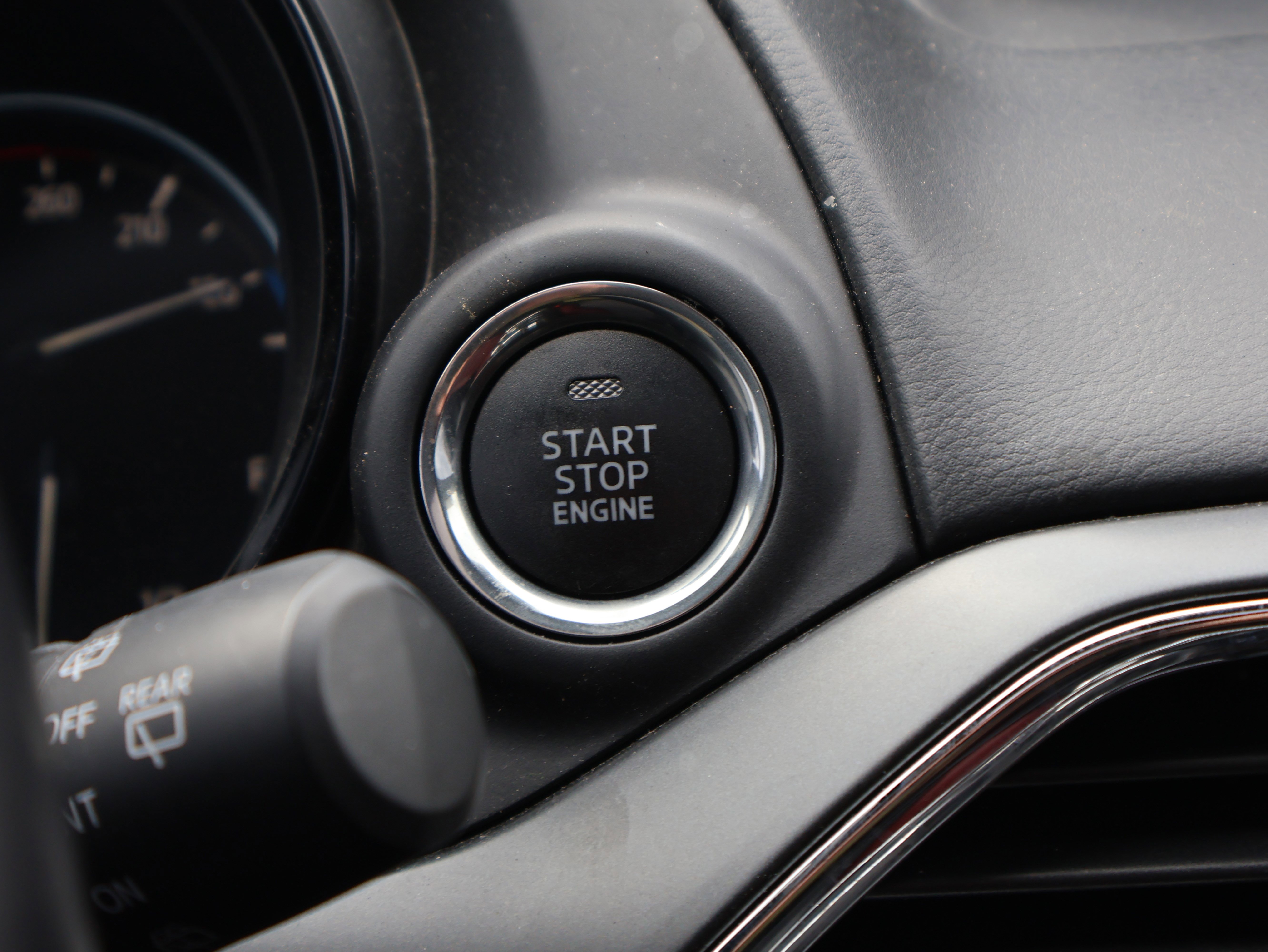 Certified 2023 MAZDA CX-9 Carbon Edition image 28