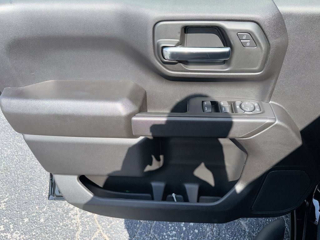 New 2026 Chevrolet Silverado 1500 Custom w/ LPO, Dark Essentials Package RWD image 15