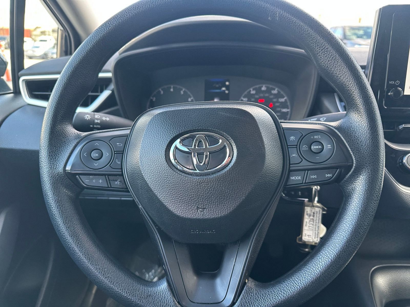 Used 2025 Toyota Corolla LE image 25