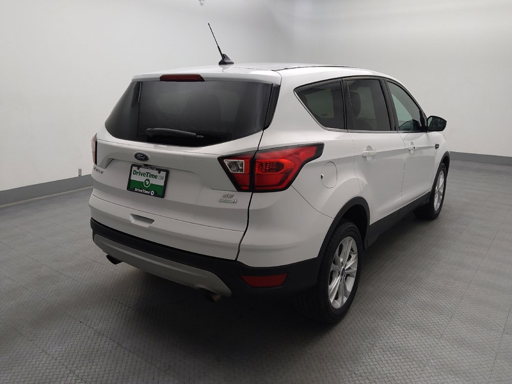 Used 2019 Ford Escape SE FWD image 7