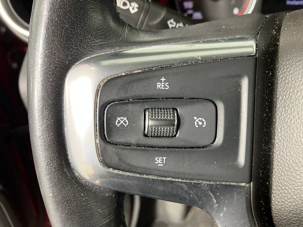 Used 2019 Chevrolet Blazer LT w/ Sun and Wheels Package image 17