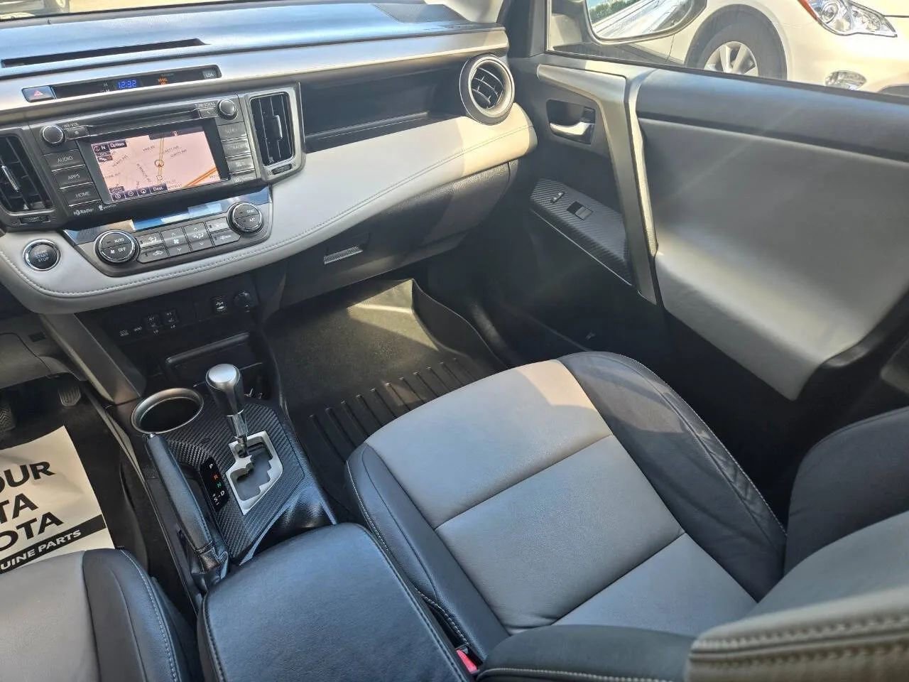 Used 2014 Toyota RAV4 Limited image 40