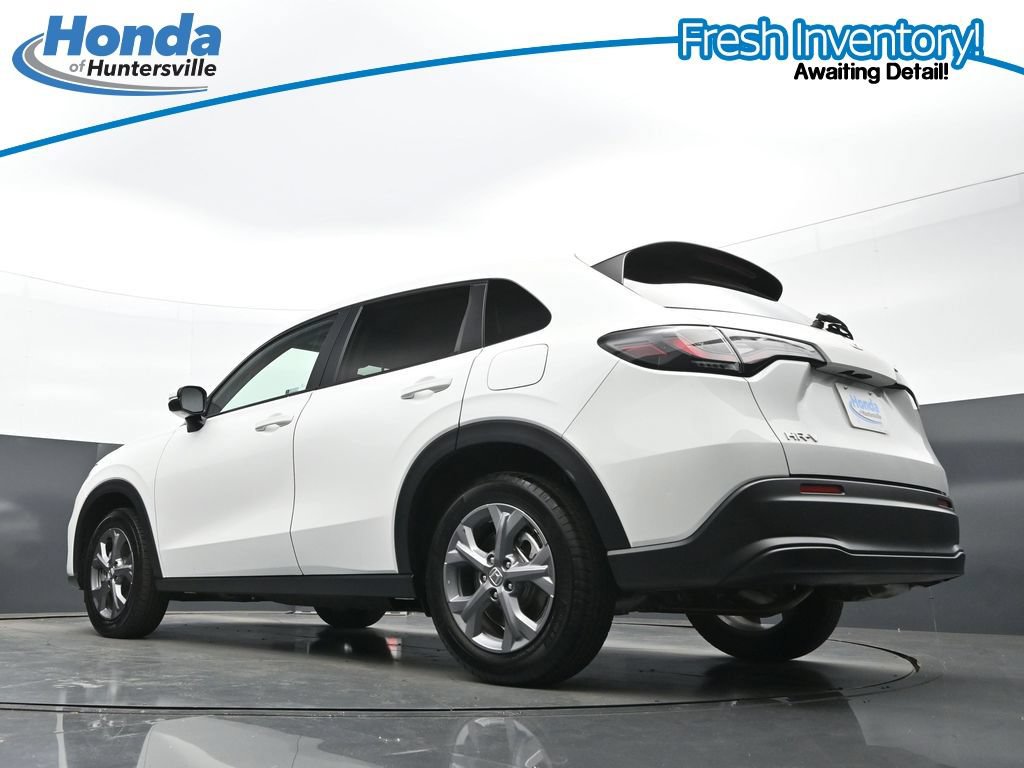 Certified 2026 Honda HR-V LX image 34