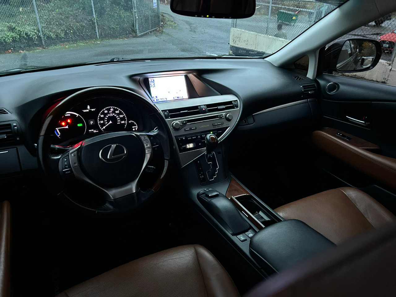 Used 2014 Lexus RX 450h AWD image 16