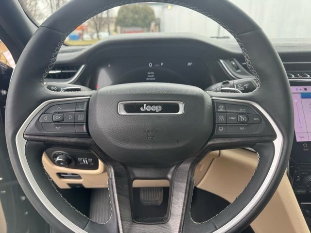 Used 2023 Jeep Grand Cherokee L Limited w/ Luxury Tech Group II image 31