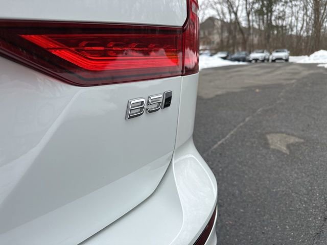 Certified 2025 Volvo V60 B5 Cross Country Plus image 39